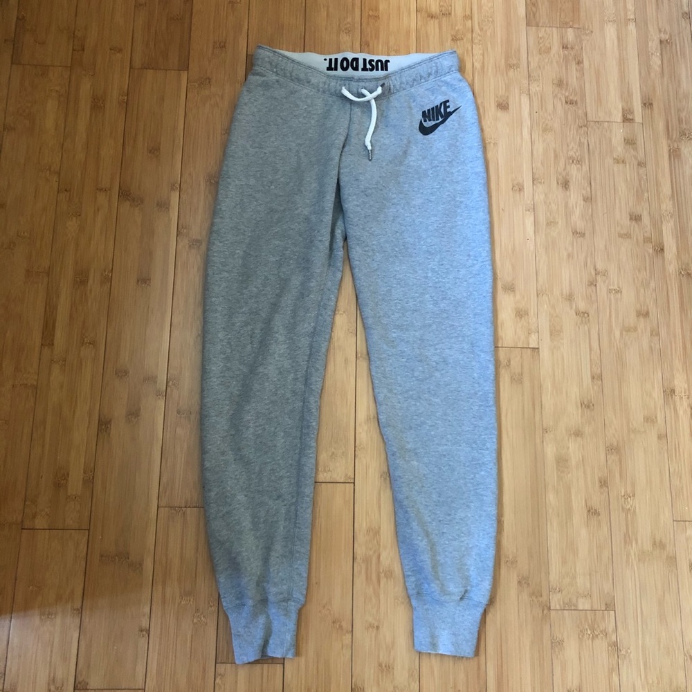Nike Grey sweatpants M